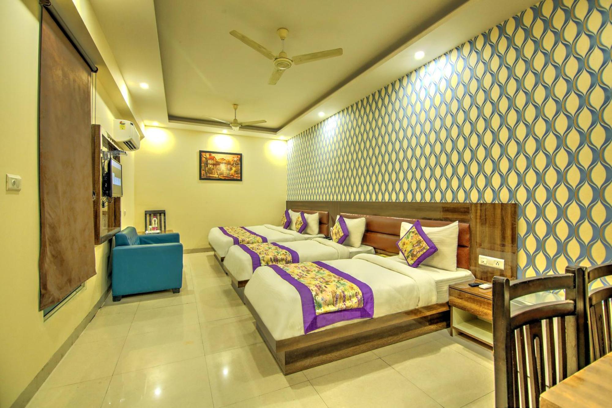 Hotel Smart Plaza By Smart Group นิวเดลี ภายนอก รูปภาพ