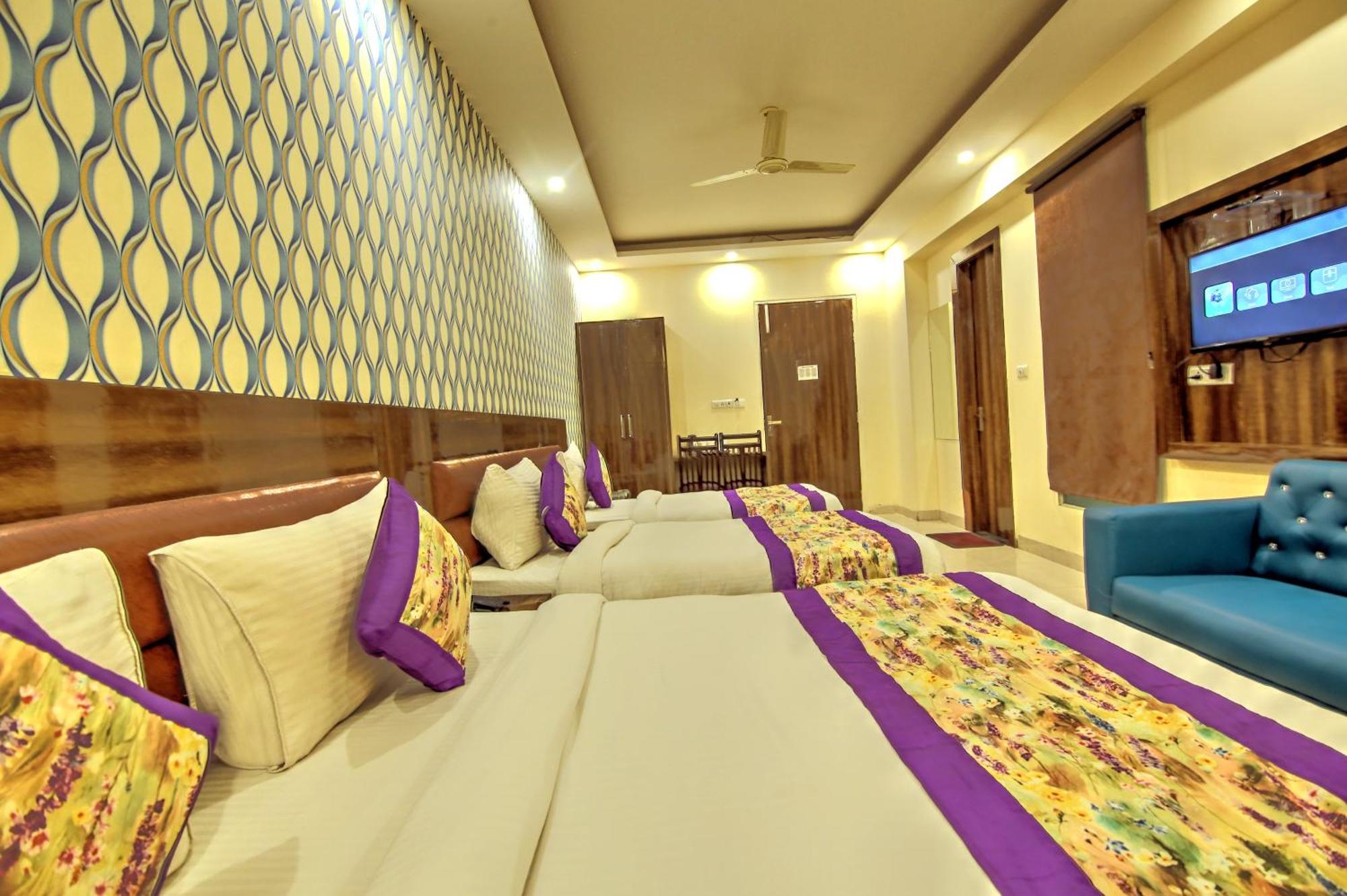 Hotel Smart Plaza By Smart Group นิวเดลี ภายนอก รูปภาพ